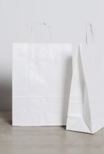 Papieren tasjes gedraaid handvat wit 240x310x120 - Afbeelding 4